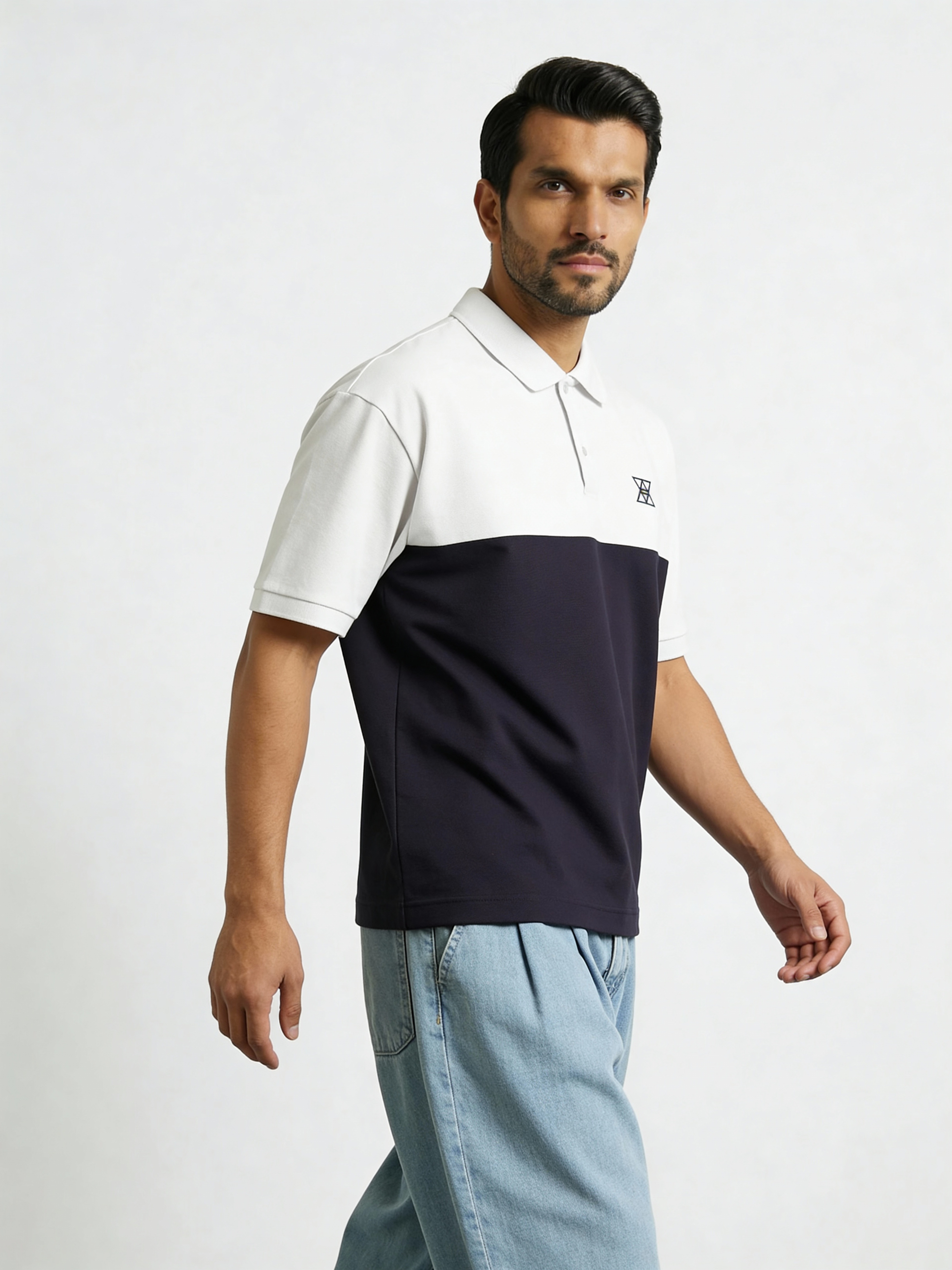 Contrast Oversized polo with unique collar branding